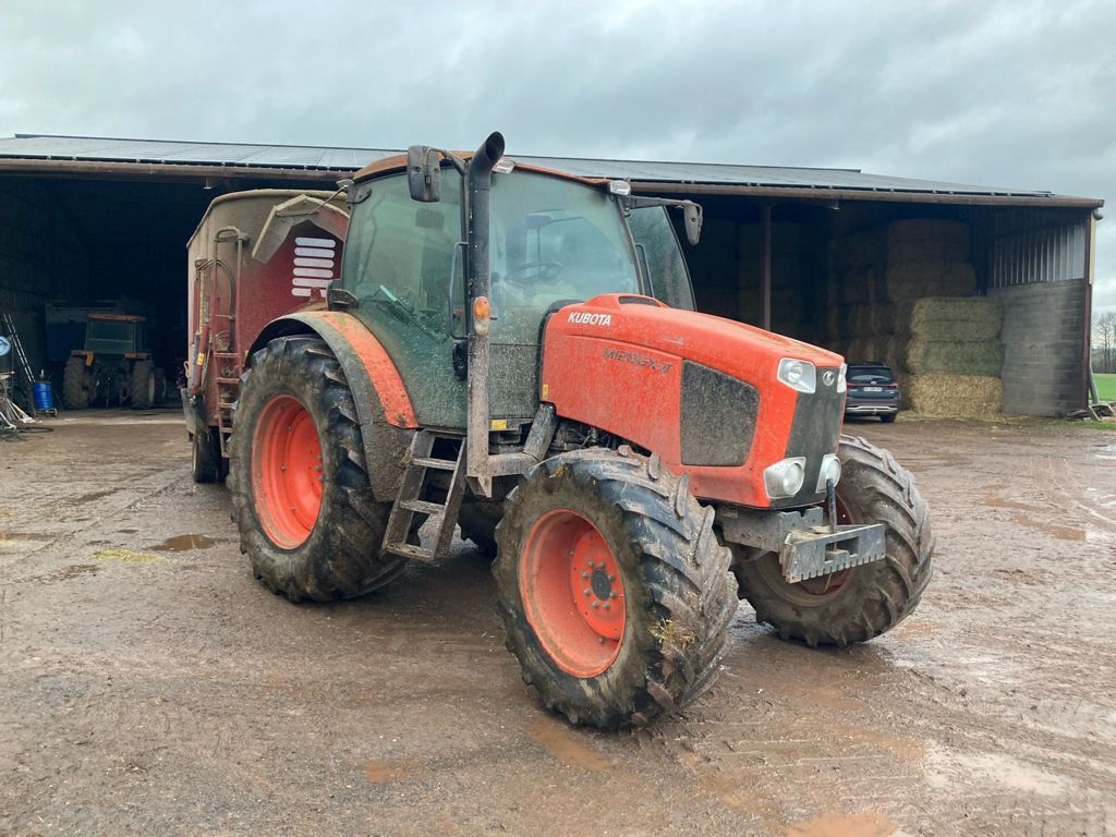 E-FARM: Kubota M 128 GX-II - Трактор - id 6CM6ZFE - 32 800 € - Година на построяване: 2015 - Работни часове на двигателя: 4300,Мощност на двигателя (HP): 128,Франция