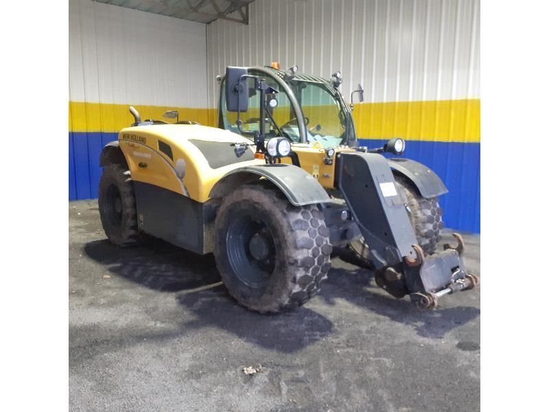 E-FARM: New Holland th7.42 - Ładowacz teleskopowy - id EGQEAQ2 - 54 900 € - Rok produkcji: 2019 - Motogodziny: 3242,Moc silnika: 143,Francja