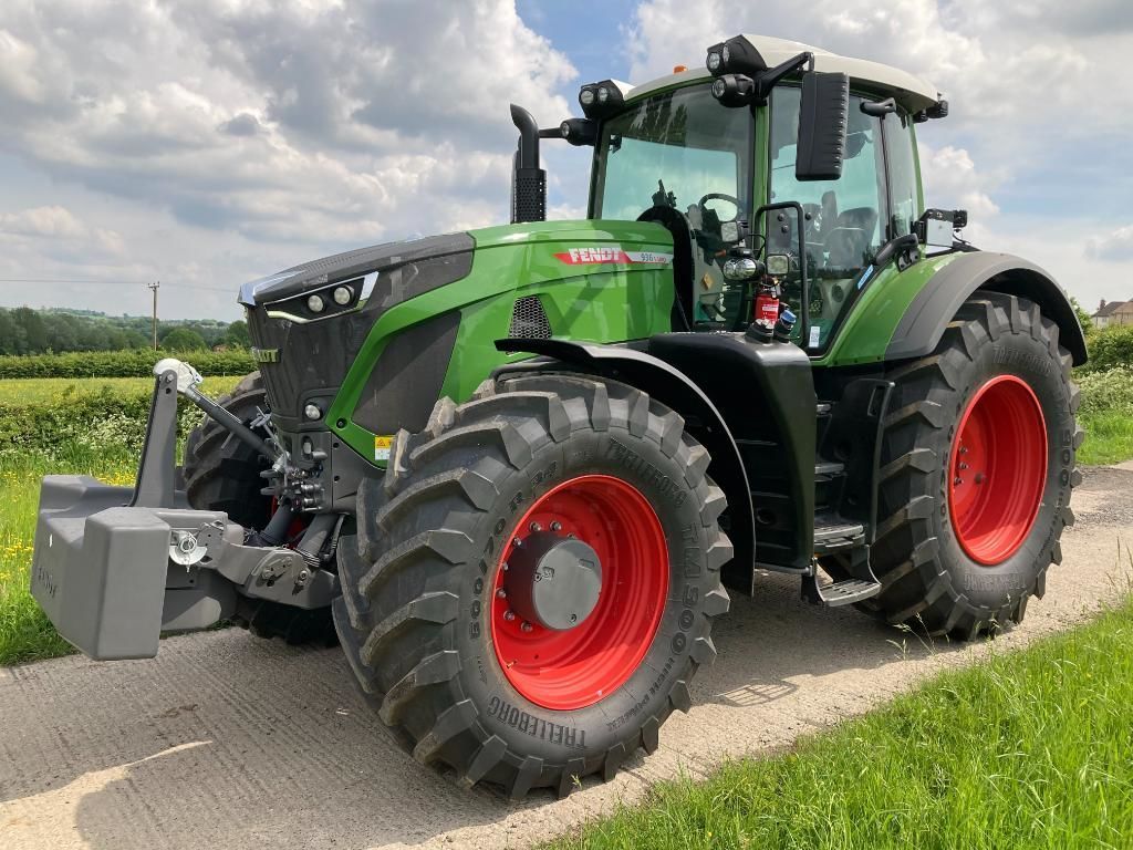 E-FARM: Fendt 936 Vario - Tracteur - id TQ6EXIY - Année: 2024 - Lecture du nombre d'heure: 2,Puissance du moteur (chevaux): 330,Royaume-Uni