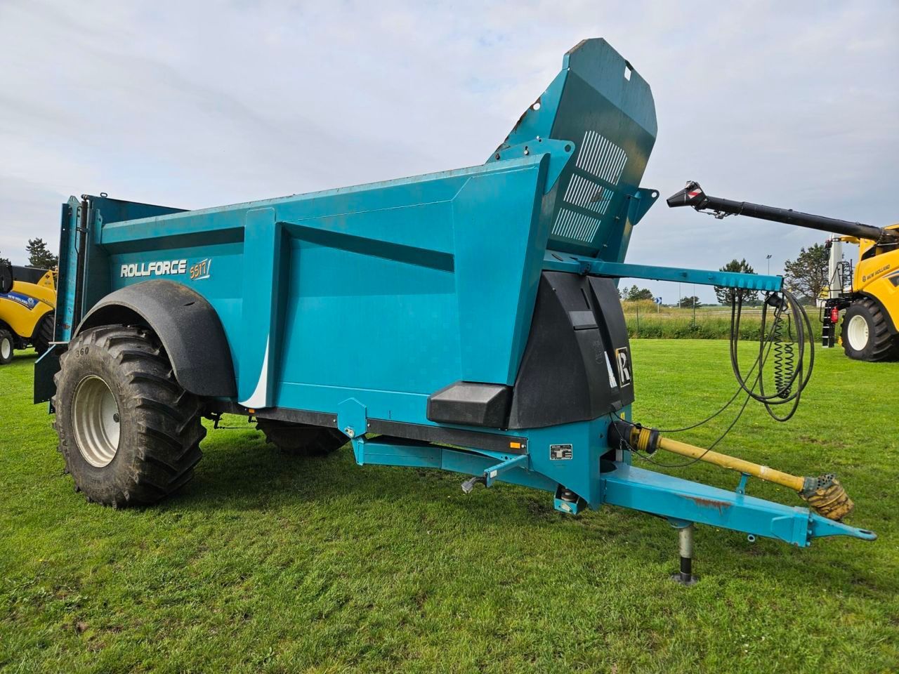 E-FARM: Rolland rollforce 5517 - Mist- und Kompoststreuer - id GVKDIMN - 37.000 € - Baujahr: 2023 - Frankreich