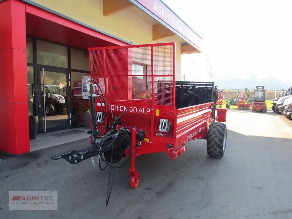 SIP orion 50 alpin Manure and compost spreader
