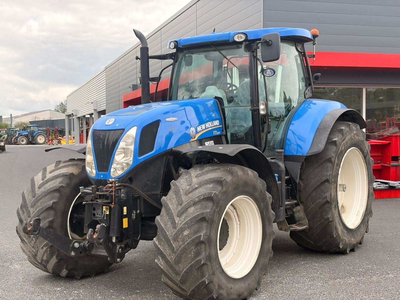 New Holland T7.220 Τρακτέρ 56.000 €