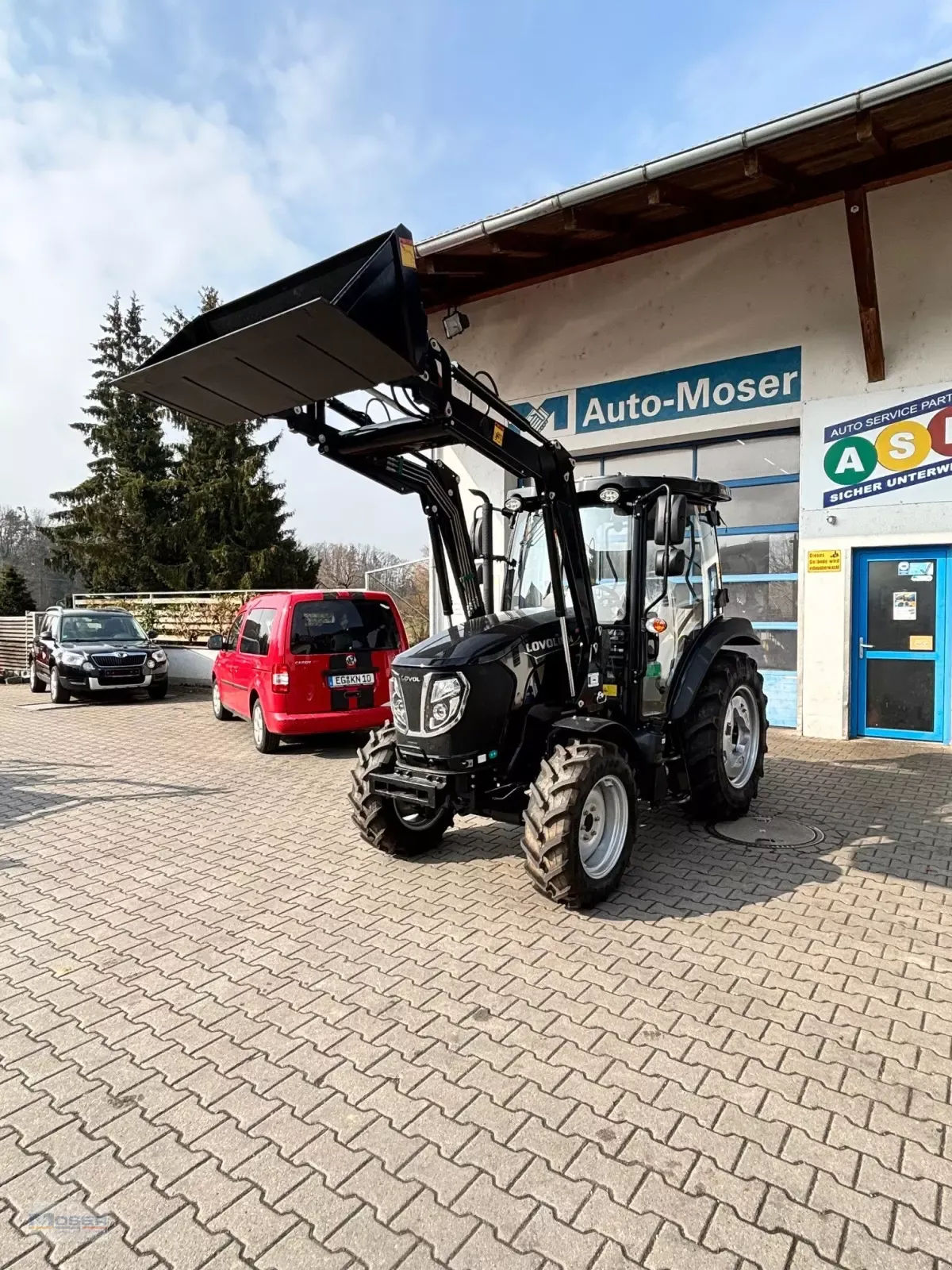 E-FARM: LOVOL m 504 - Traktor - id 8ABVYMZ - 29 824 EUR - Gyártási év: 2025 - Motor teljesítménye (LE): 54,Németország