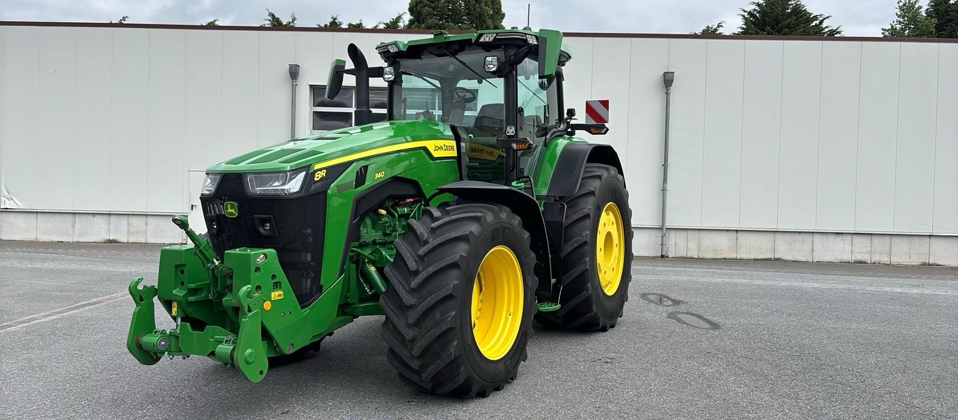 John Deere 8R 340 Tractor €222,000