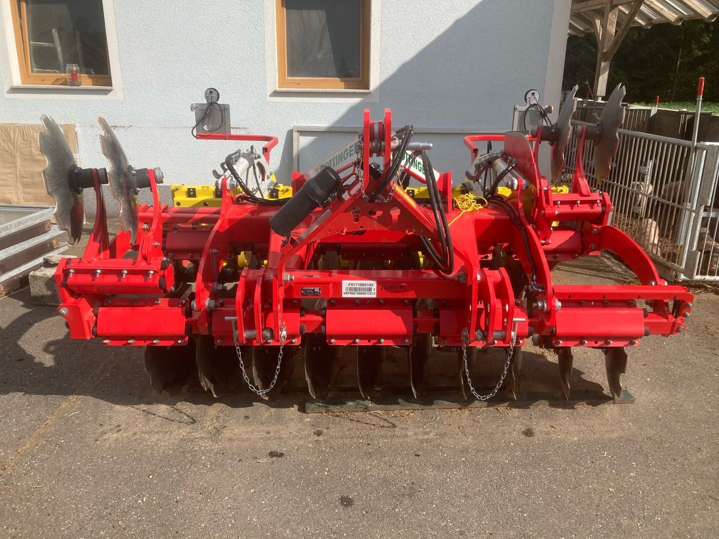 E-FARM: Pöttinger Terradisc 3001 - Scheibenegge - id ZXDXEFV - 15.750 € - Baujahr: 2023 - Österreich