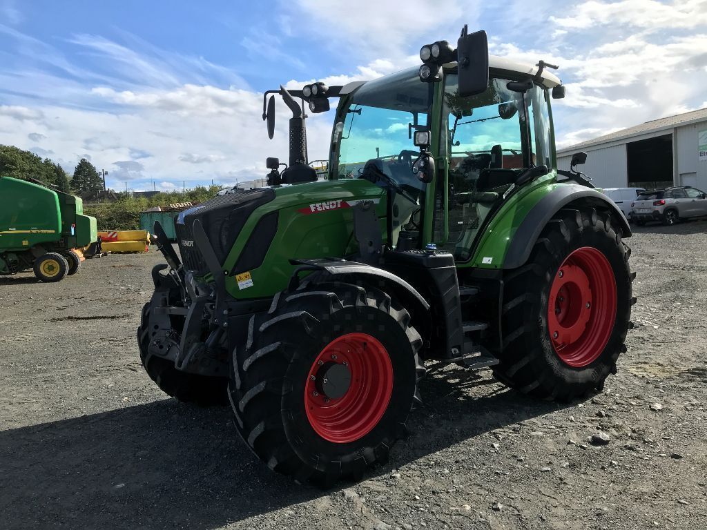E-FARM: Fendt 313 Vario Power - Τρακτέρ - id B2I2MHQ - 89.000 € - Χρονία: 2022 - Μετρητής ωρών: 2.560,Ισχύς κινητήρα: 133,Γαλλία