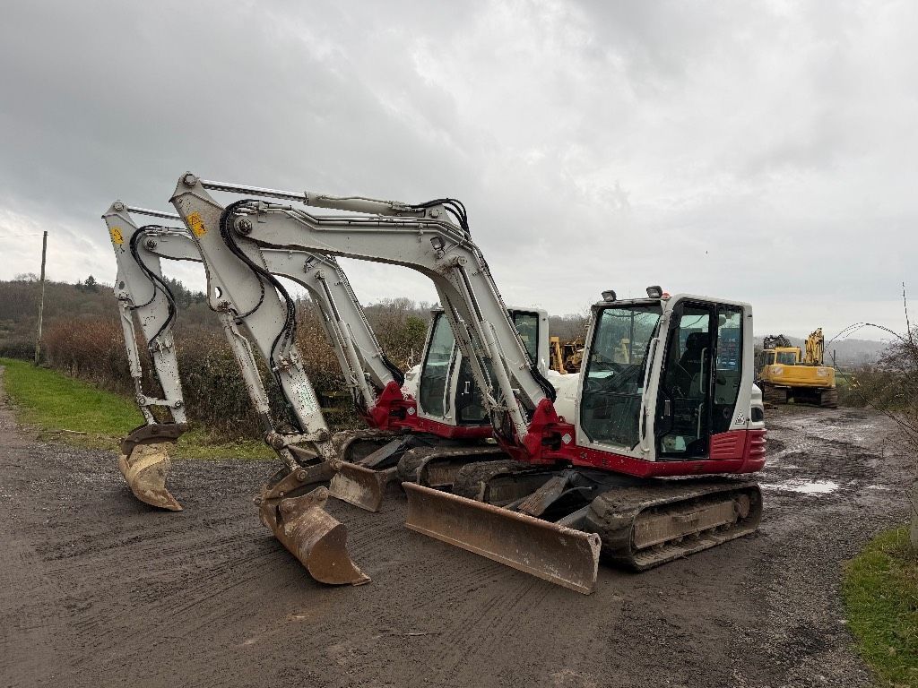 Takeuchi tb 290 cv Mini excavadora  32.220 €