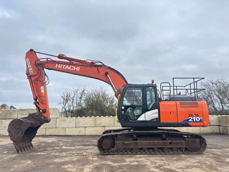 Hitachi zx210lc-6 Excavadora de orugas 62.647 €