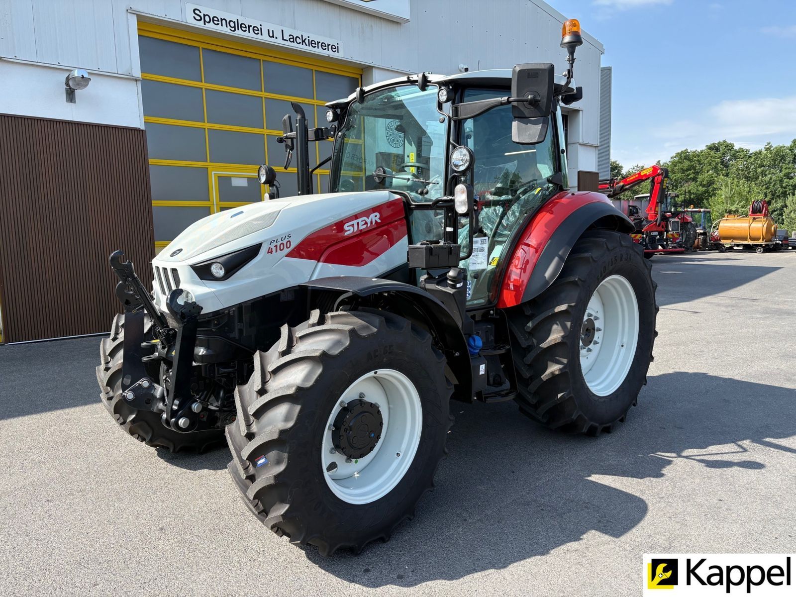 E-FARM: Steyr Kompakt 4100 - Traktor - id TZWGAEC - Rok výroby: 2025 - Hodiny motoru: 1,Výkon motoru (HP): 100,Rakousko