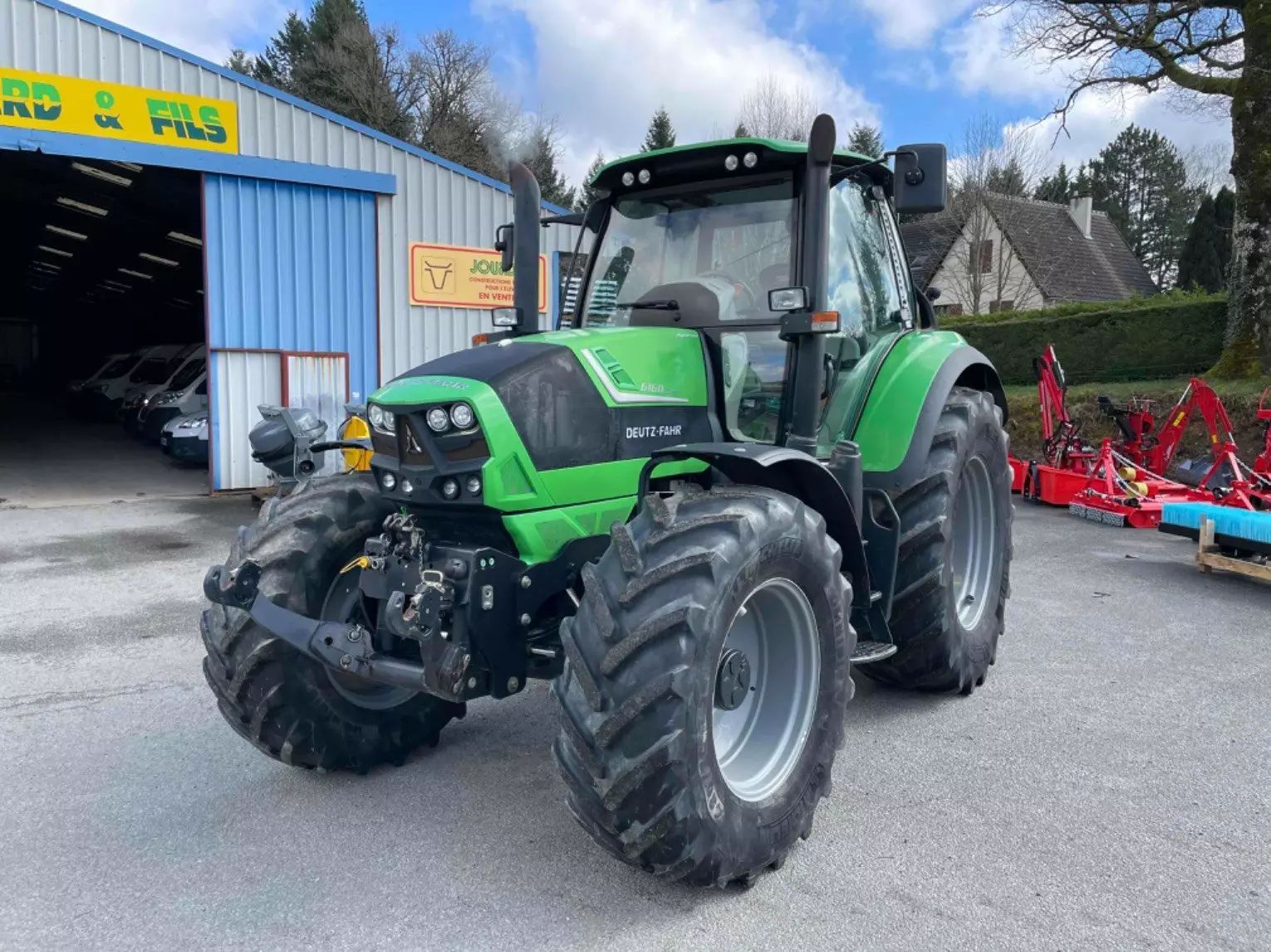 E-FARM: Deutz-Fahr Agrotron 6160 - Трактор - id HZ3WDTE - 60 000 € - Година на построяване: 2014 - Работни часове на двигателя: 4104,Франция