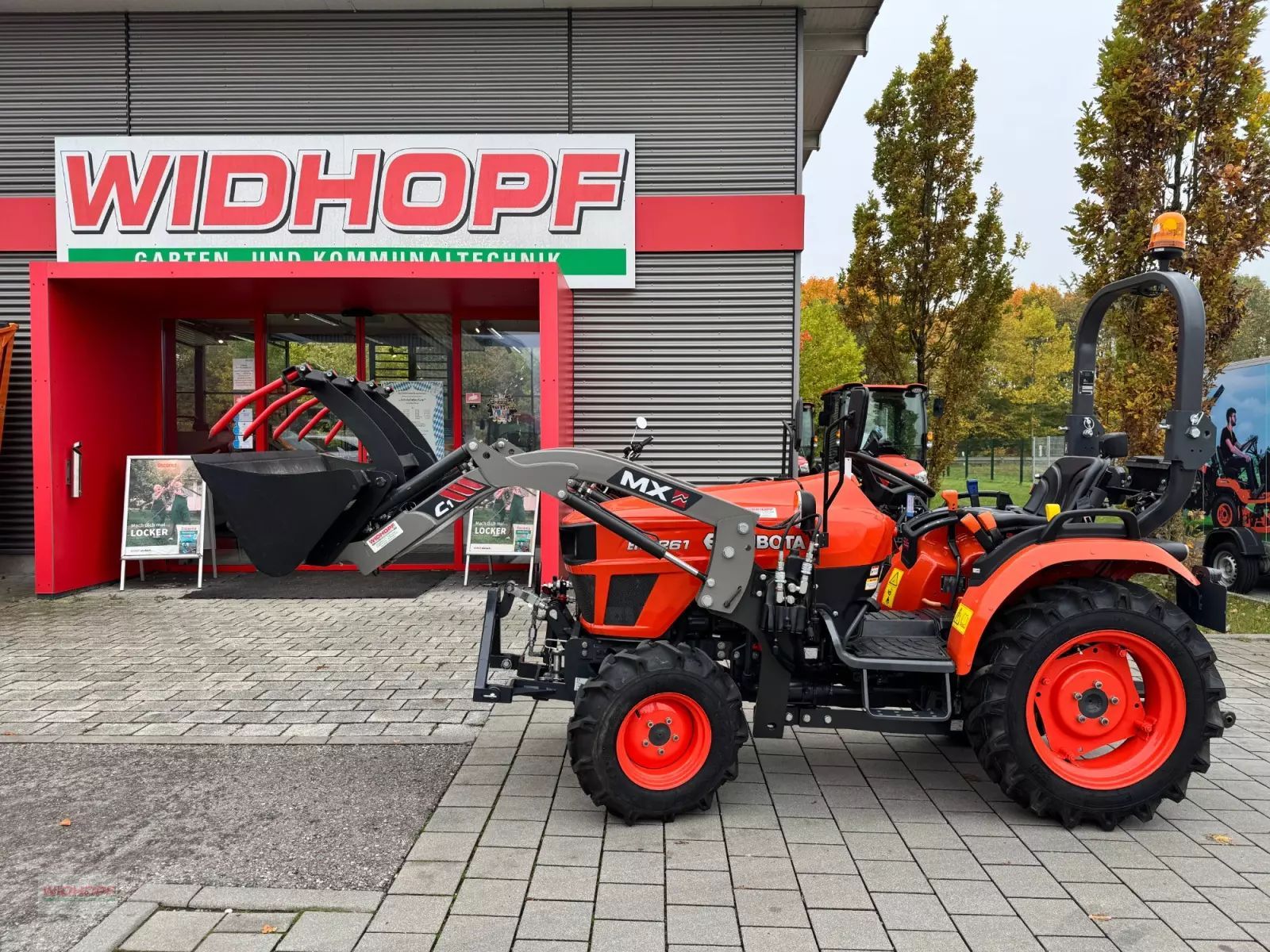 Kubota ek1-261 Traktor 16 386 EUR
