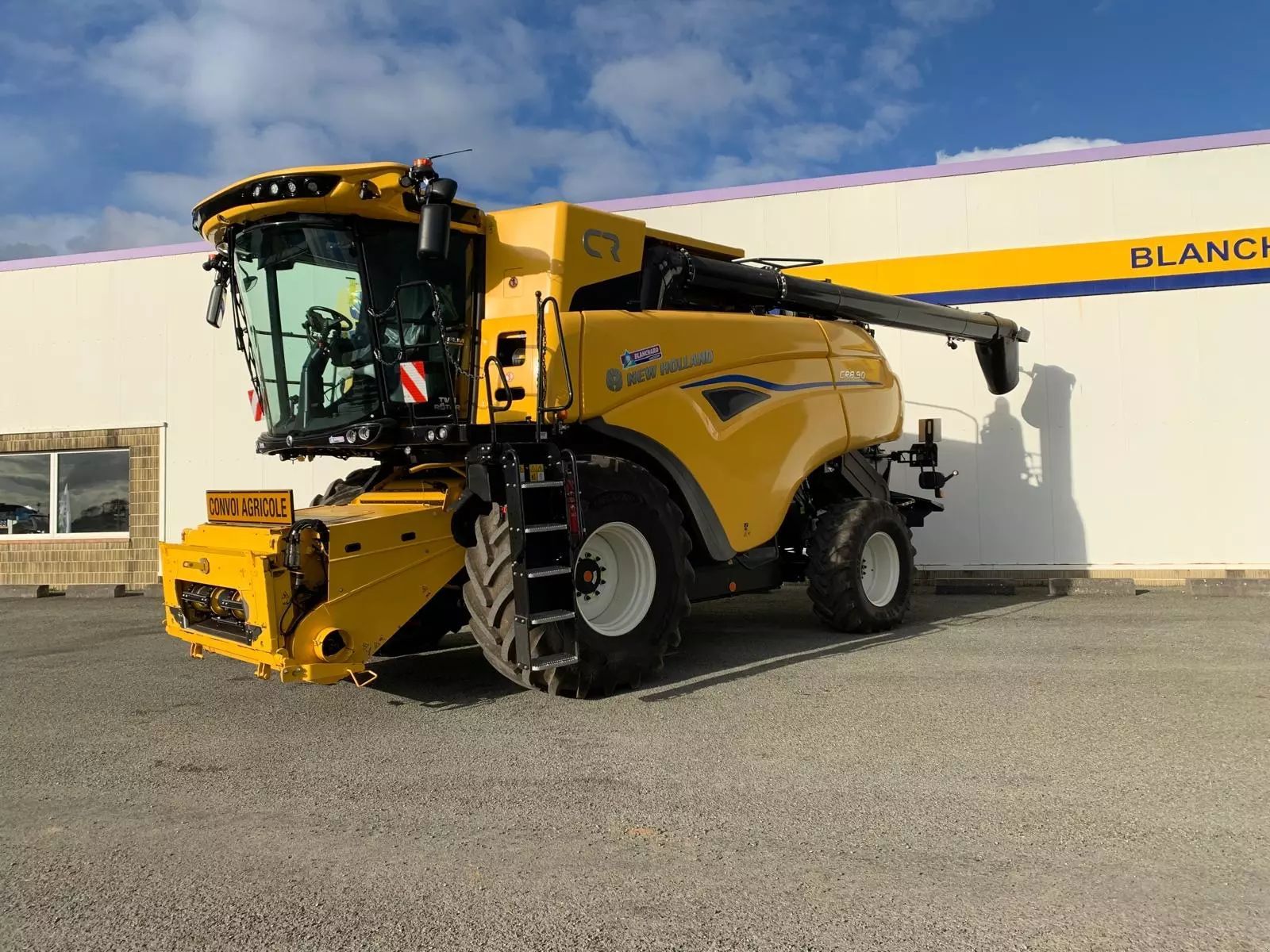 New Holland CR 8.90 Moissonneuse-batteuse 365 000 €