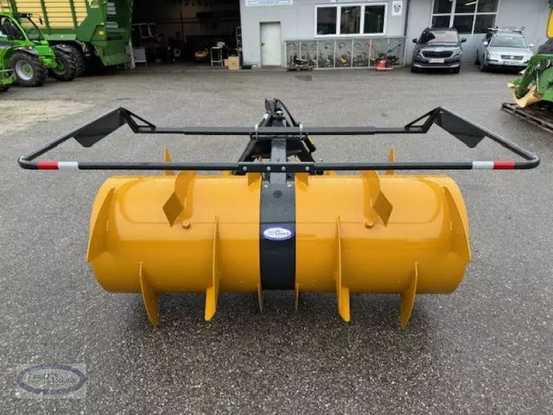 E-FARM: MAMMUT sf 205 titan - Silage cutter and feeder - id MS1WCMP - €9,500 - Year of construction: 2024 - Austria