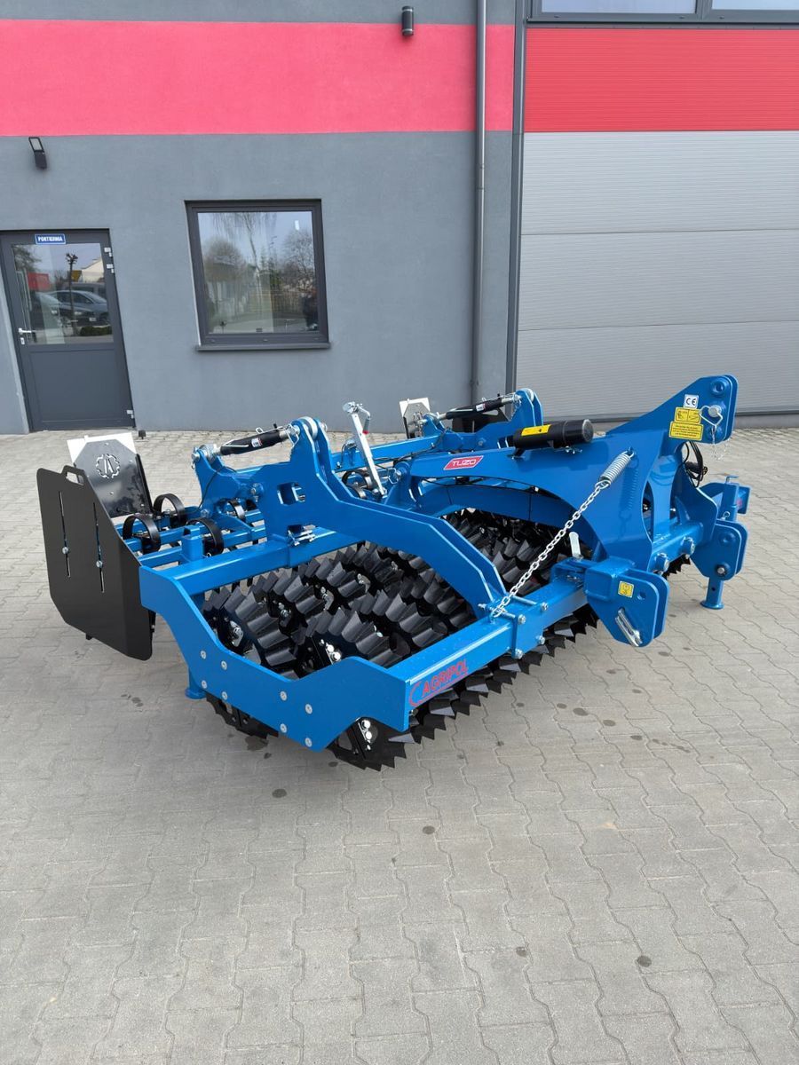 Agripol frontpacker 3m Presas vyniotuvas 5 000 €