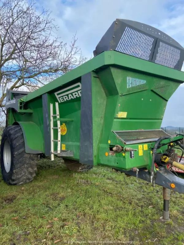 E-FARM: Perard optium ce 165-slc - Épandeur de fumier et de compost - id AY8UK9F - 35 800 € - Année: 2016 - France