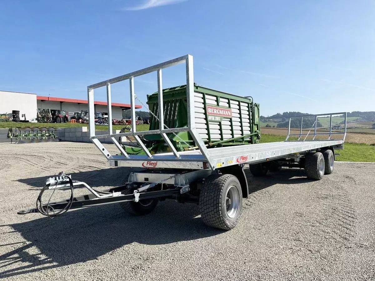 E-FARM: Fliegl dpw 240 3-achs-plattformanhänger - Anhänger - id LTAXM6P - 26.583 € - Österreich
