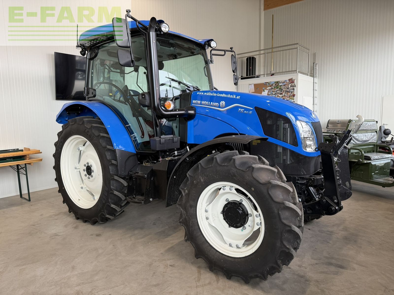 New Holland T5.90S Tractor €49,992