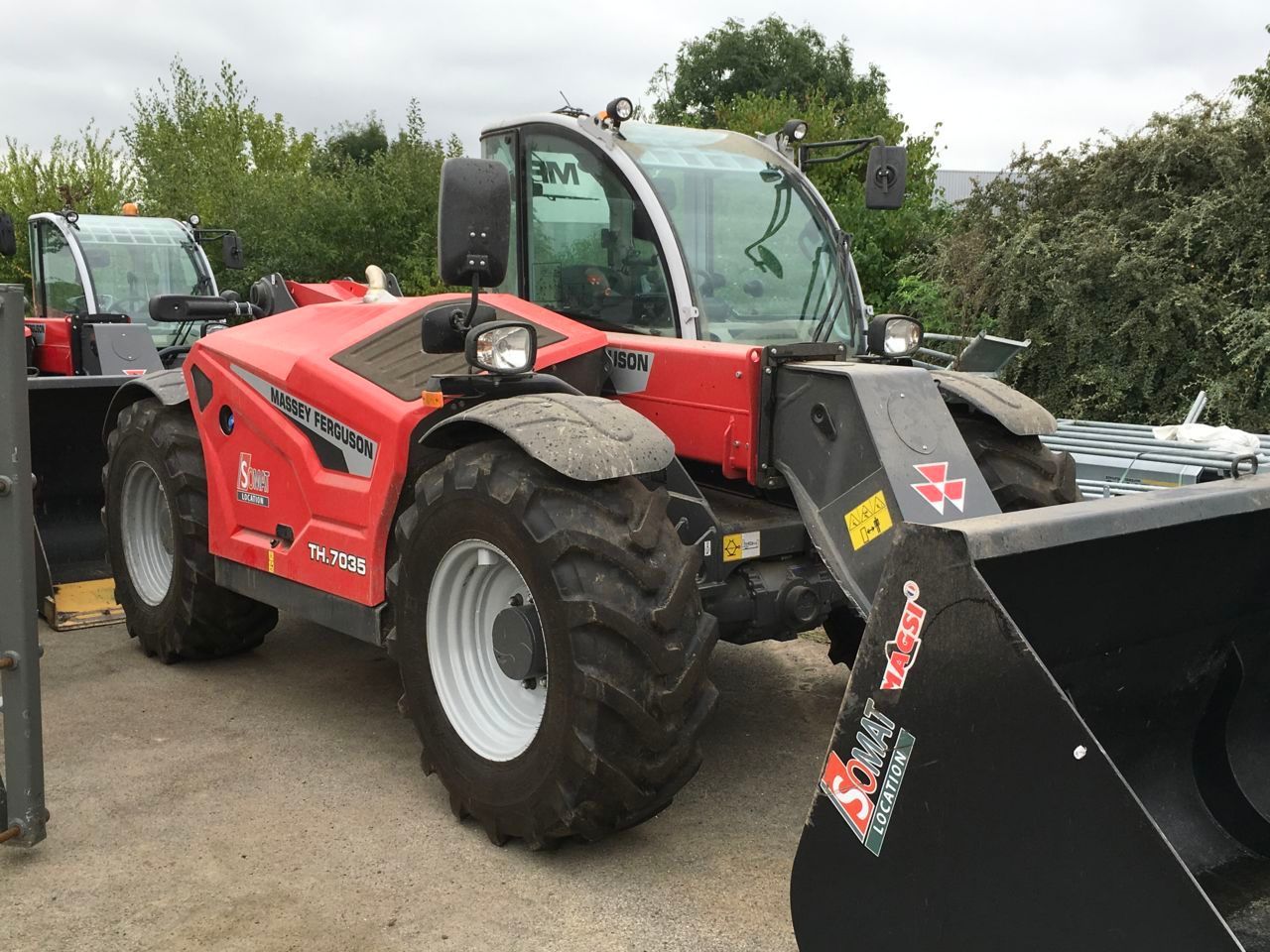 E-FARM: Massey Ferguson th.7035 - Ładowacz teleskopowy - id XJ8GWQX - 78 000 € - Rok produkcji: 2023 - Motogodziny: 600,Francja