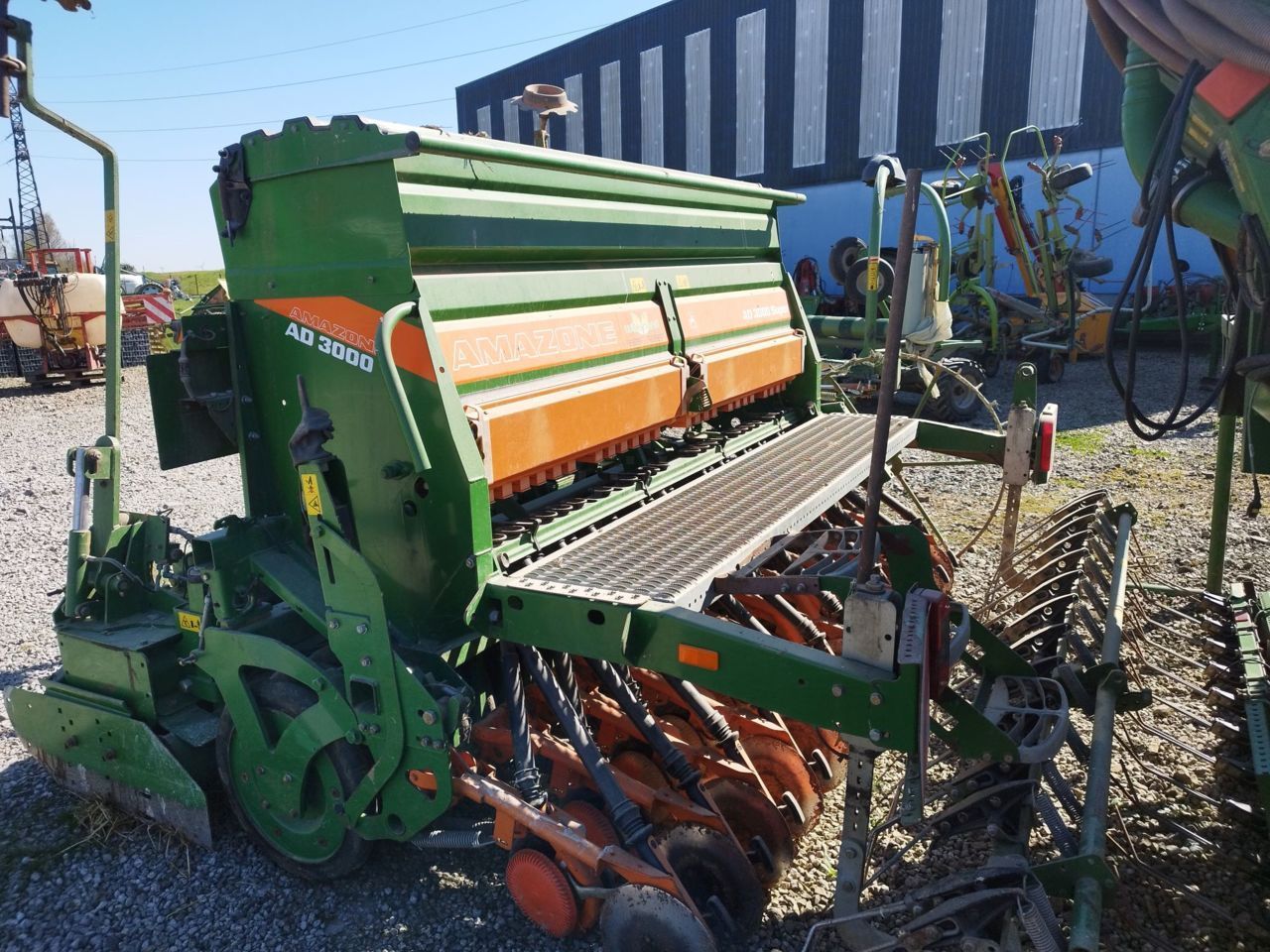 E-FARM: Amazone AD3000 - Semoir - id 4SPUHT8 - 22 000 € - Année: 2013 - France