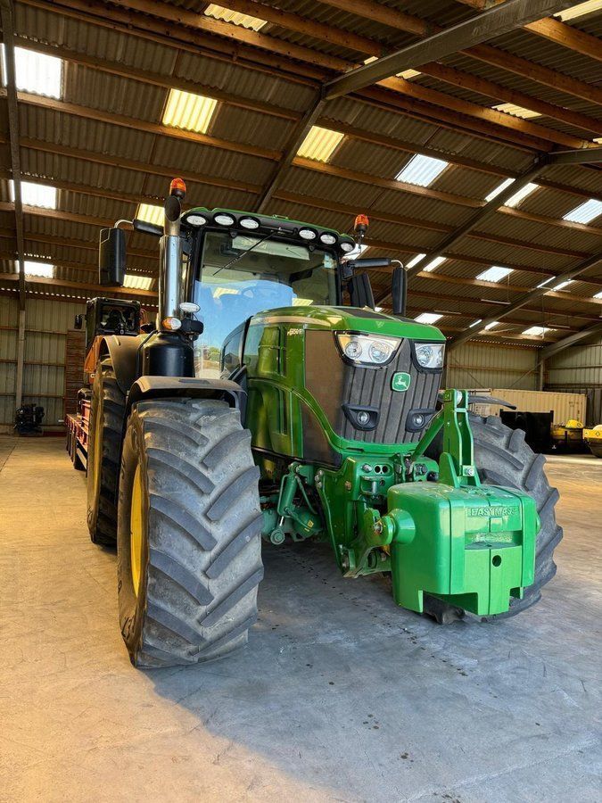 E-FARM: John Deere 6250 R - Traktor - id RFHICGK - 128.000 € - Baujahr: 2018 - Abgelesene Motorstunden: 2.850,Motorleistung (PS): 250,Frankreich
