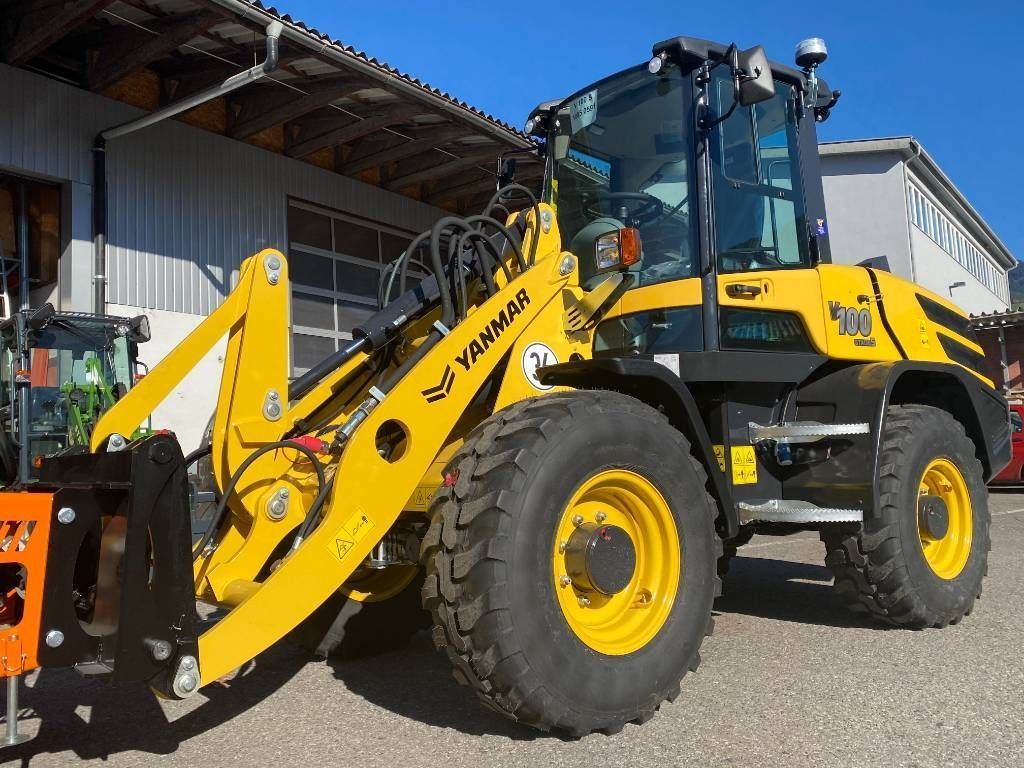 Yanmar v 100-5 Ładowarka kołowa 53 000 €