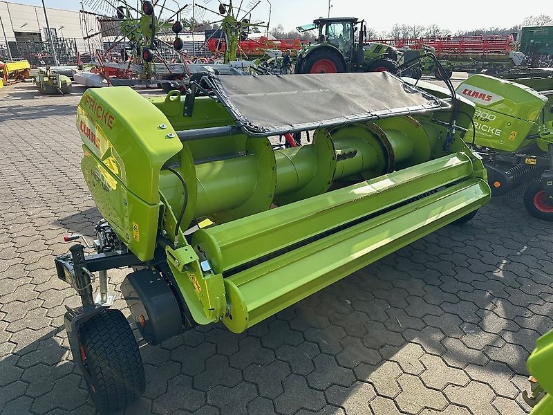 Claas Pick Up 300 Profi Contour Header €27,990