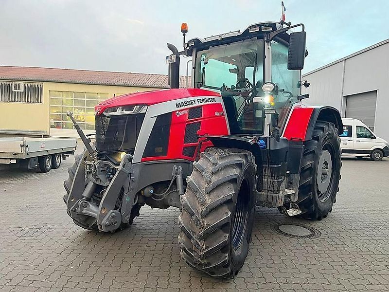 E-FARM: Massey Ferguson 8S.225 Exclusive - Traktor - id ARVDPPN - 129.900 € - Baujahr: 2022 - Abgelesene Motorstunden: 1.075,Motorleistung (PS): 226,Deutschland