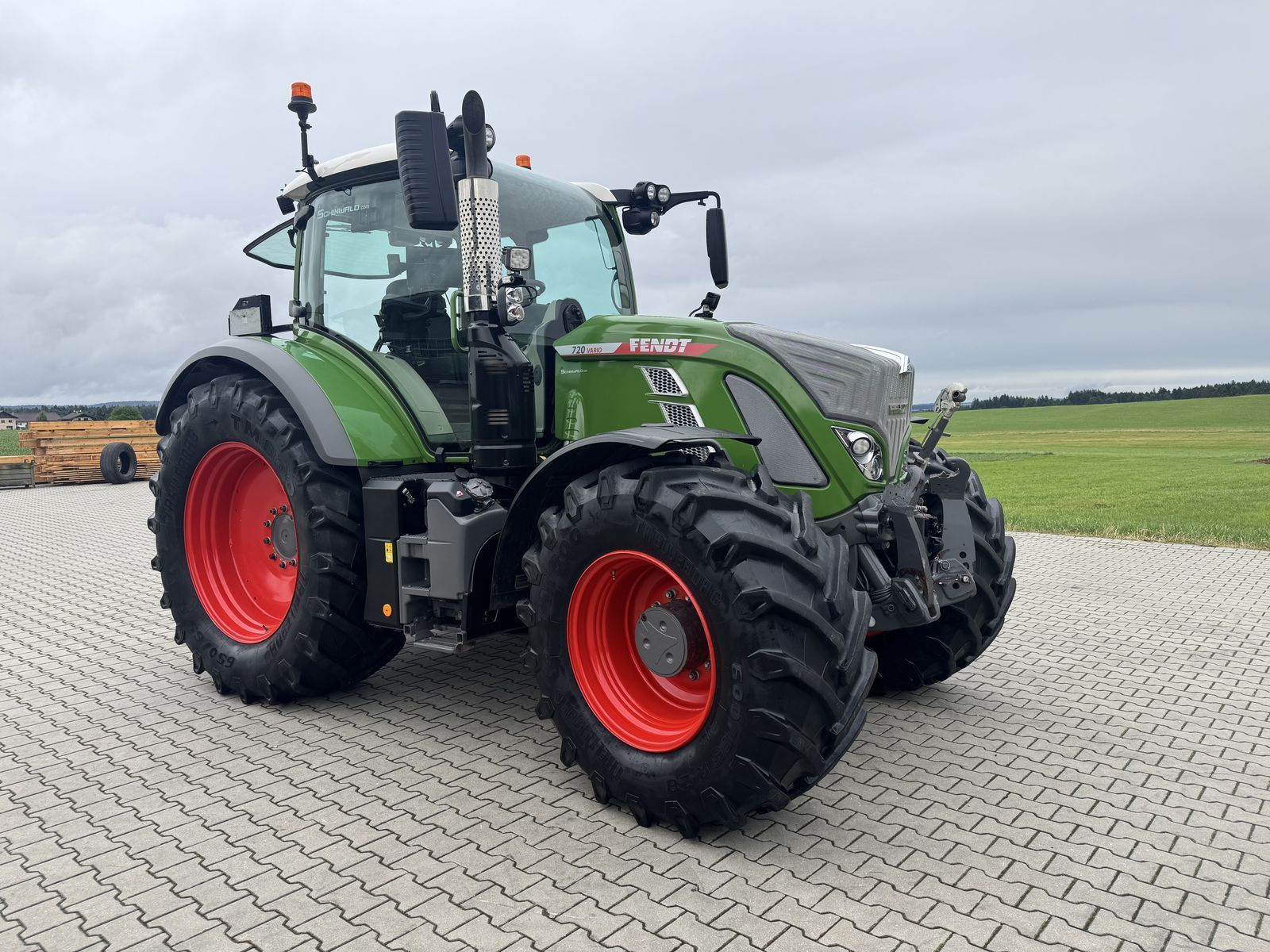 Fendt 720 Vario Profi Plus Traktor 145 500 €