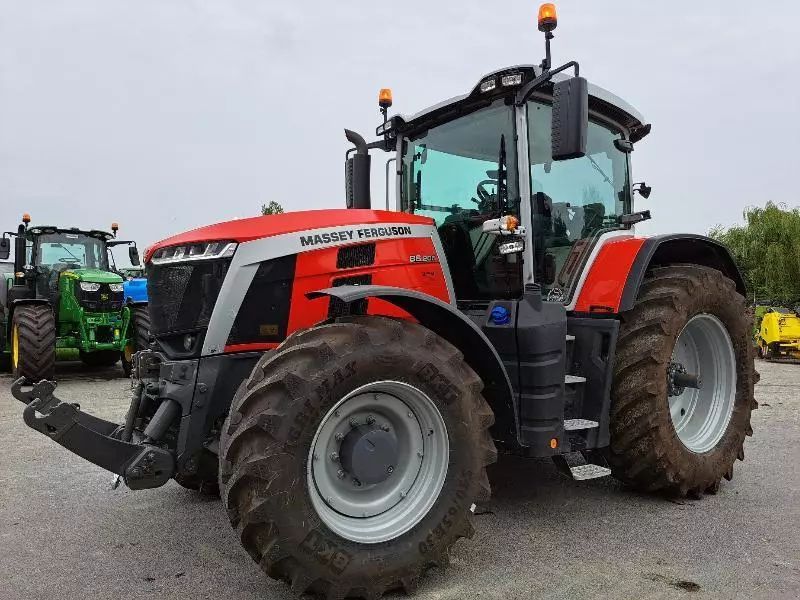 E-FARM: Massey Ferguson 8S.205 - Traktor - id 9NYRZZ1 - 115 000 € - Rok produkcji: 2023 - Motogodziny: 2098,Moc silnika: 205,Francja