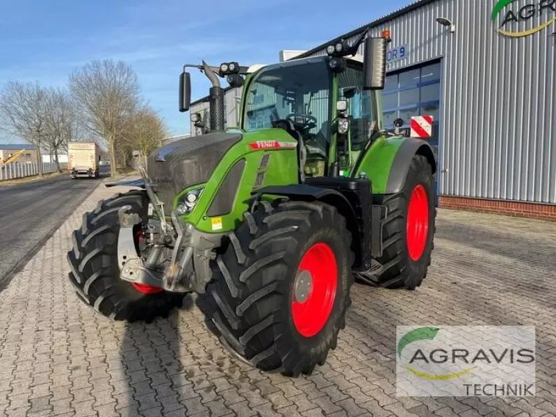 Fendt 724 Vario ProfiPlus Tractor €147,900