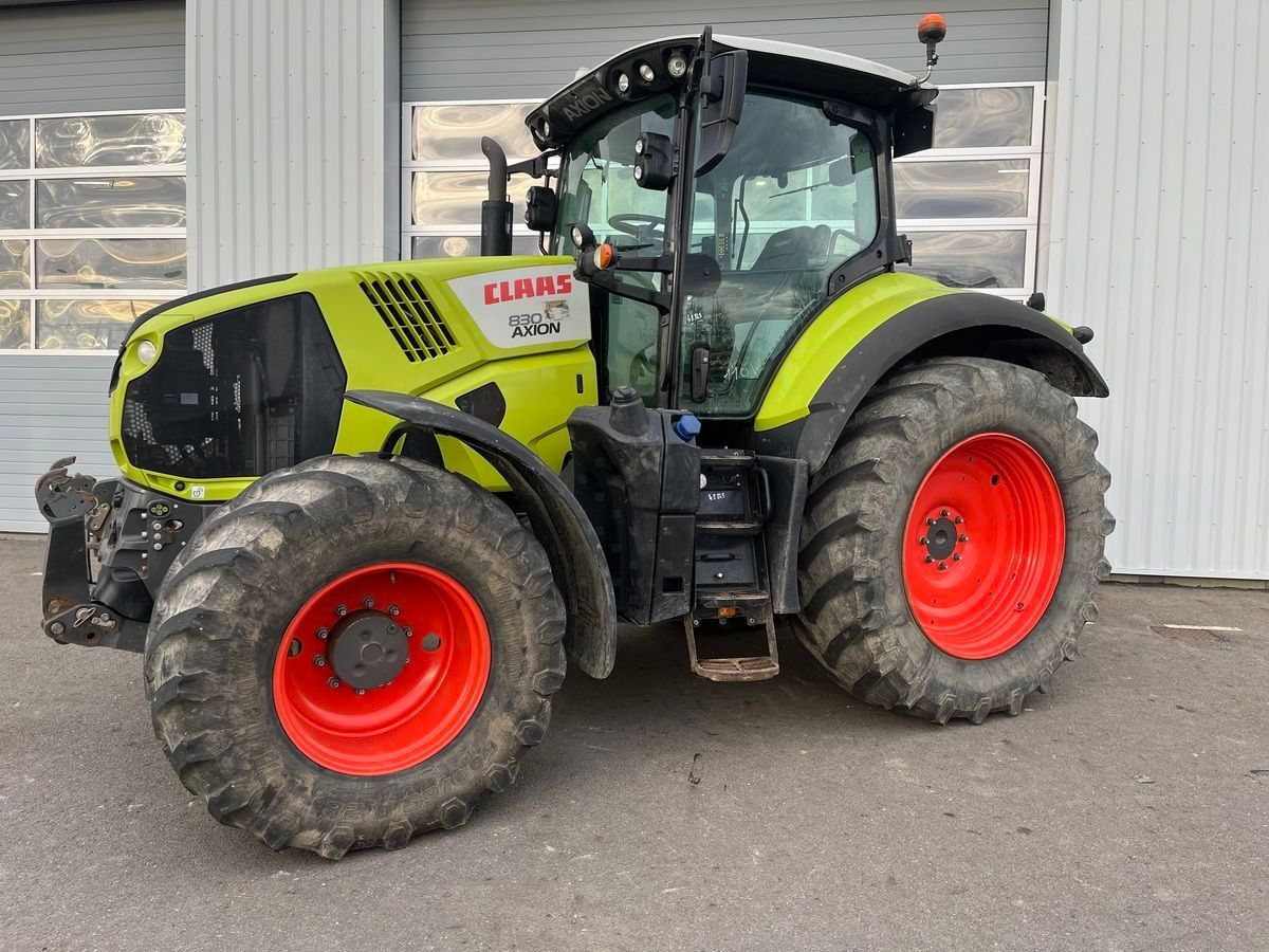 Claas Axion 830 Trattore