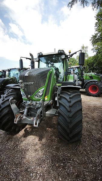 Fendt 828 Vario Profi Plus Tractor €84,999