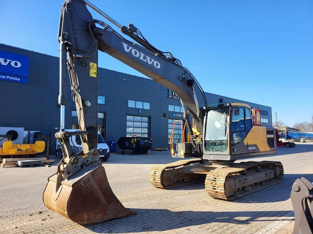 VOLVO ec200el Pásové rypadlo 68 222 €