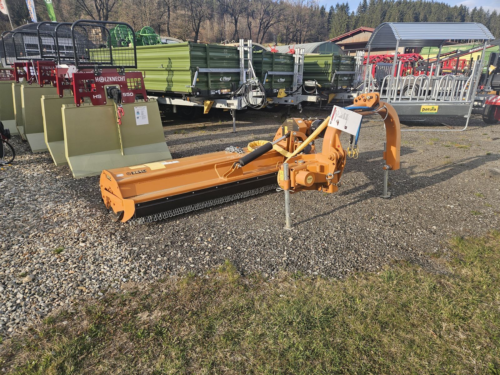 E-FARM: BERTI ta/ ps 250 - Topper - id 53VP7T6 - €11,250 - Year of construction: 2022 - Austria