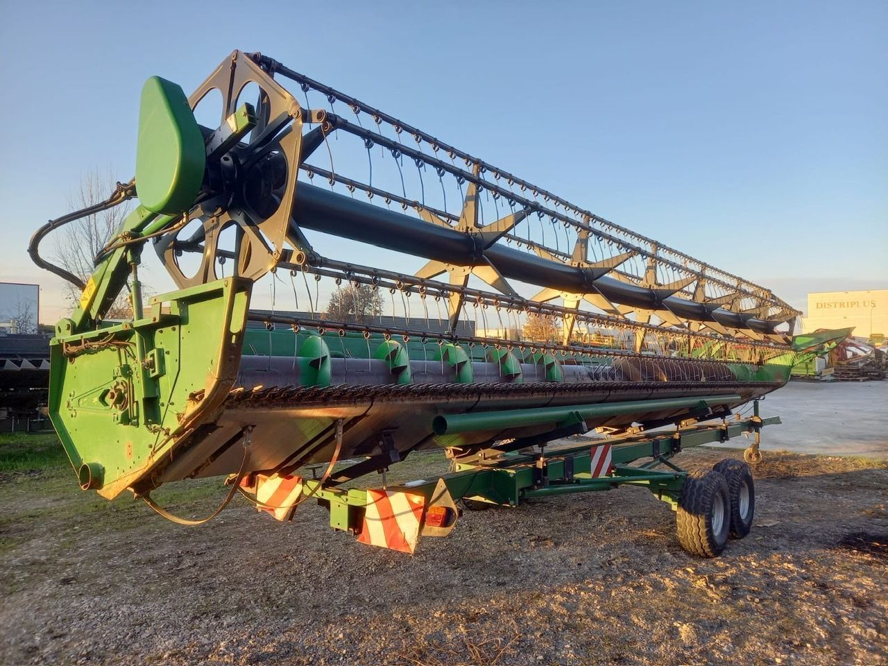 E-FARM: John Deere 630R - Barre de coupe - id MAJBPWM - 11 000 € - France