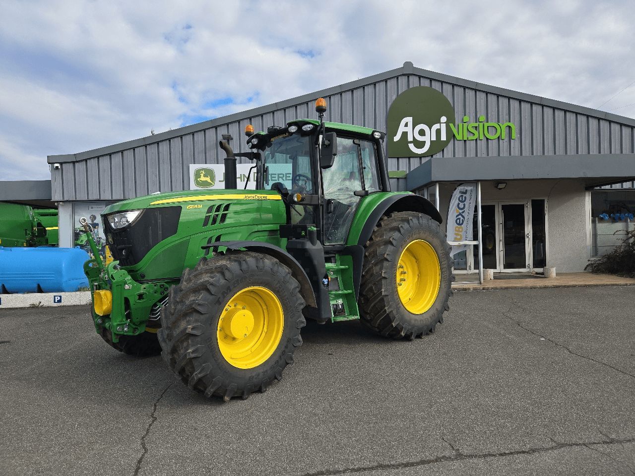 E-FARM: John Deere 6155 M - Tractor - id QVPHILB - 95.000 € - Año: 2023 - Horas: 1275,Potencia del motor: 155,Francia