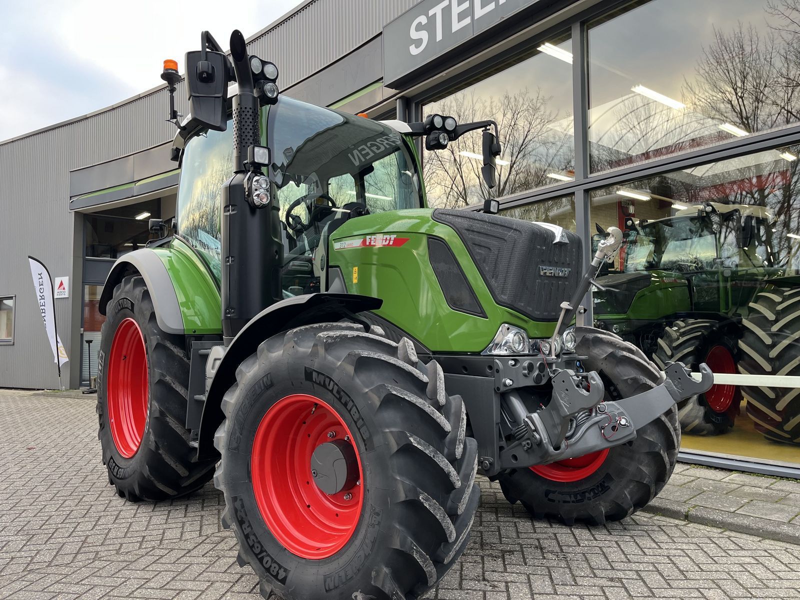 Fendt 312 Vario Tractor