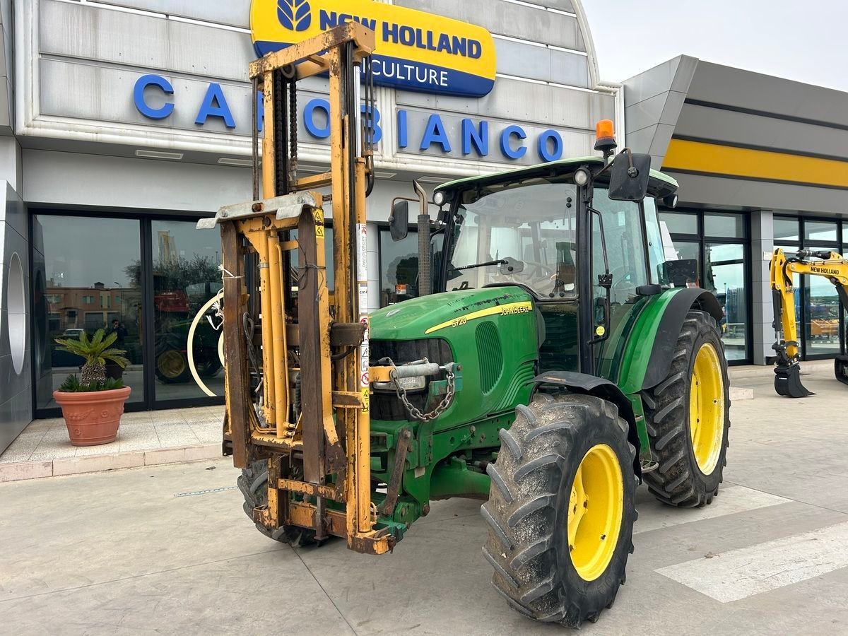John Deere 5720 Traktor 24 000 €