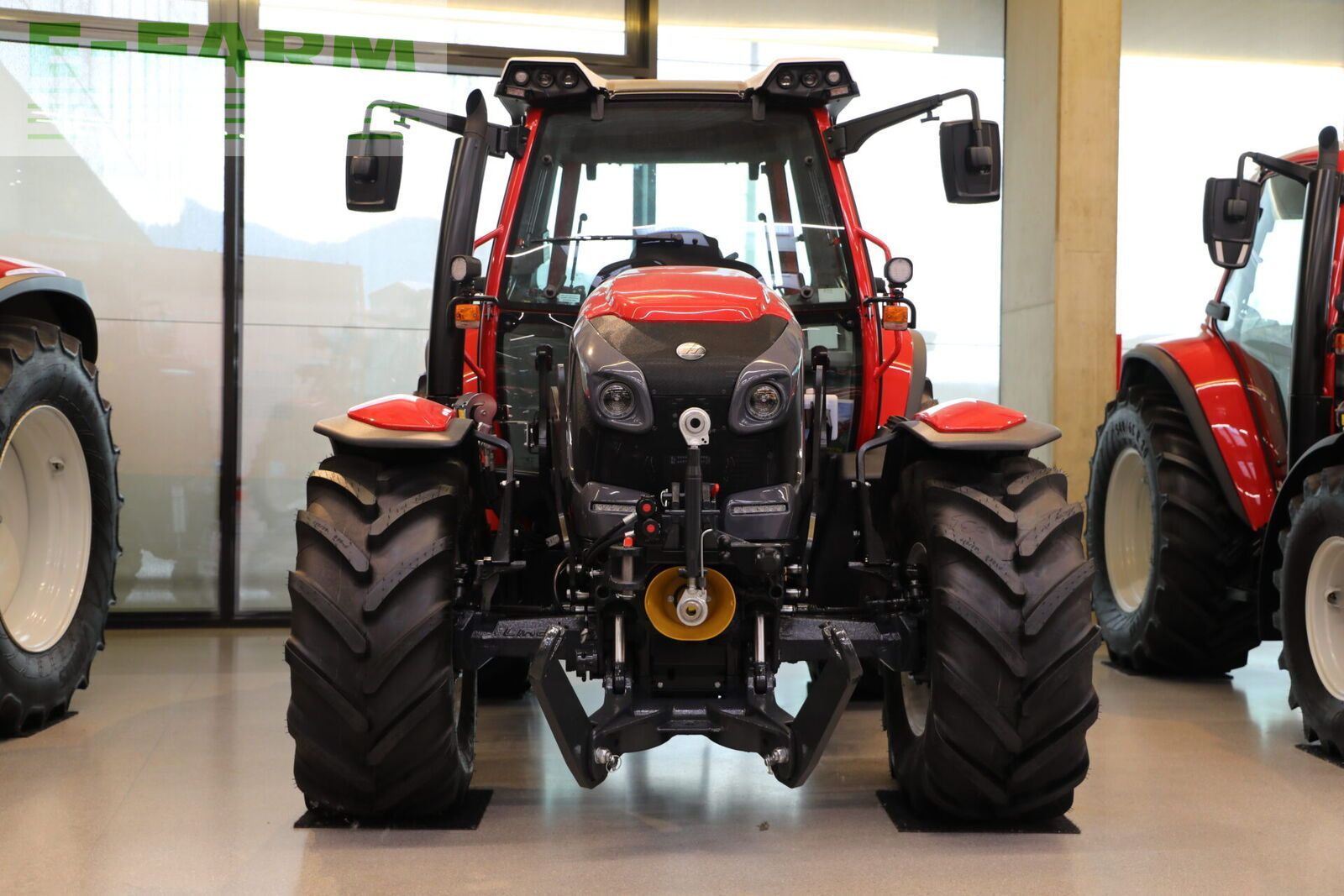 Lindner Lintrac 100 Traktor 122.388 €