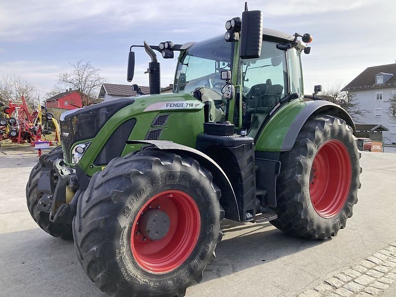 Fendt 718 Vario Profi Plus Traktor 110.000 €