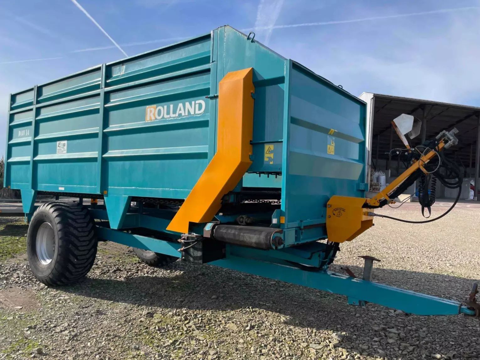 E-FARM: Rolland remorque distributrice dav14 rolland - Autre mélangeuse - id M2P8GRA - Année: 2017 - France
