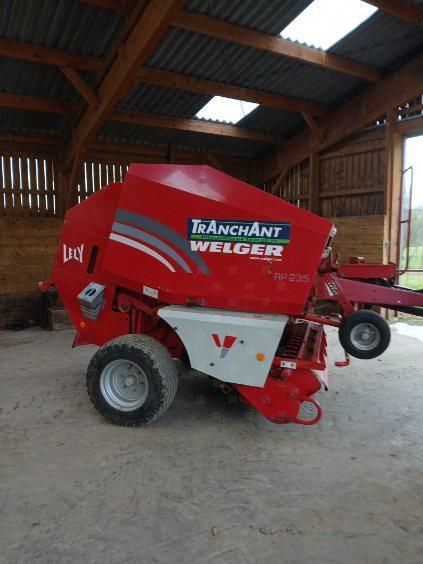 E-FARM: Welger RP 235 - Balownica - id NIQVG2A - 17 500 € - Rok produkcji: 2006 - Francja