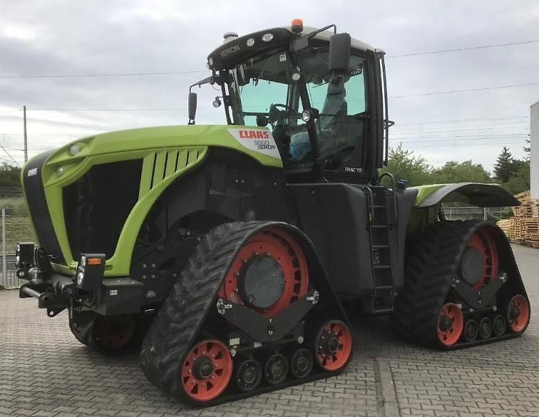 Claas Xerion 5000 TRAC TS Tractor €285,000