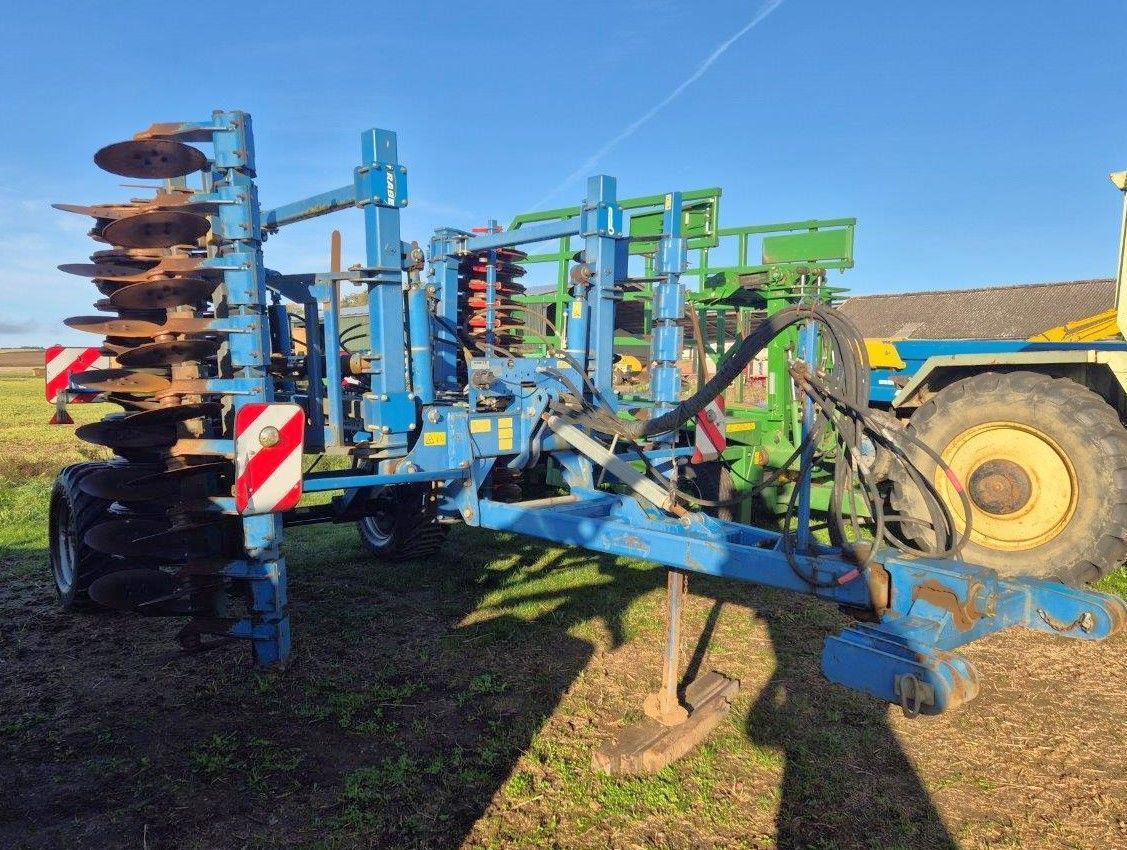 E-FARM: rabe / rabewerk field bird 4000 - Cultivator - id 3LNG4TT - €11,684 - Year of construction: 2008 - United Kingdom