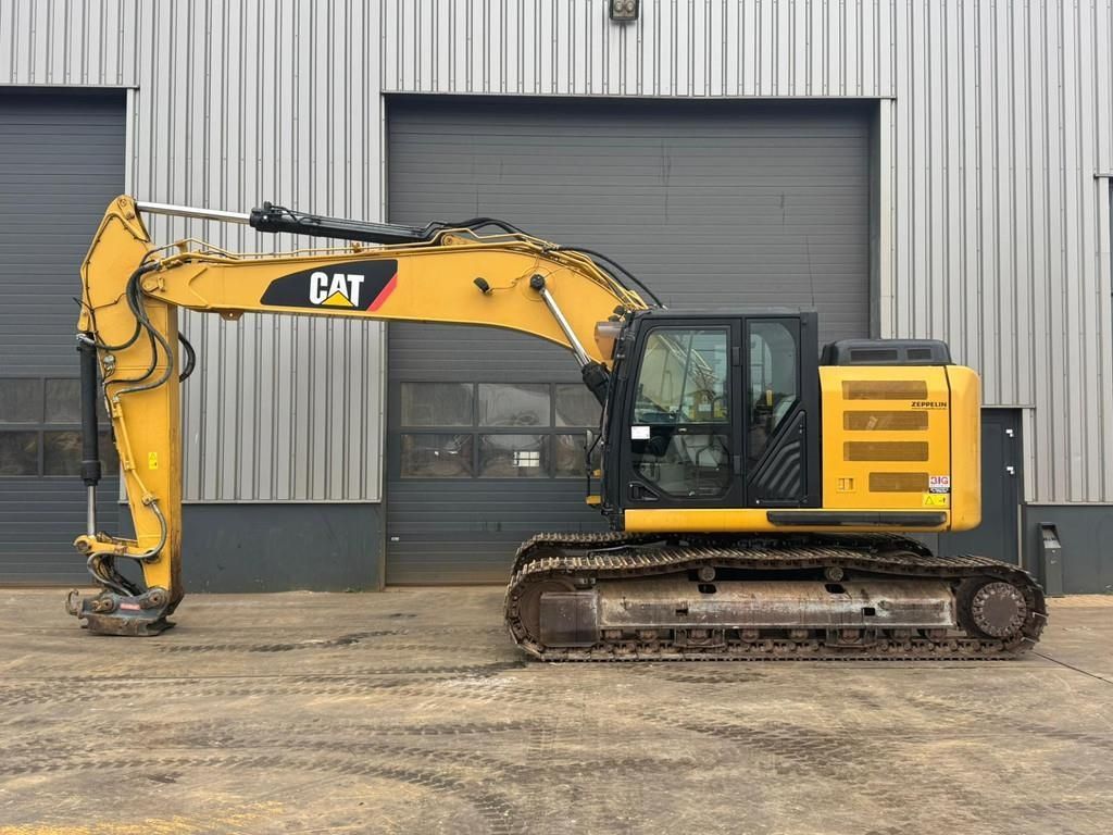 Caterpillar 320e lrr Excavator pe șenile 49.900 EUR