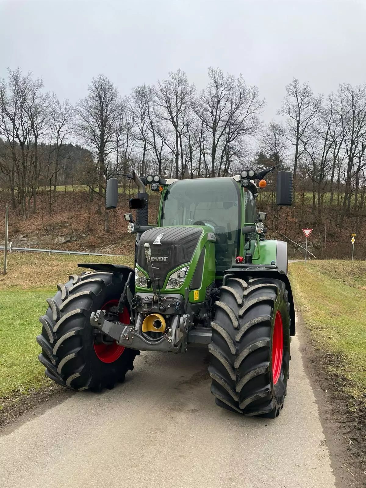 Fendt 722 Vario Traktor 92 000 EUR