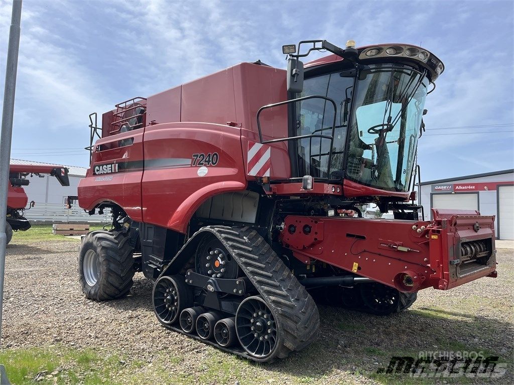E-FARM: Case IH af 7240 - Moissoneuse-batteuse - id QATICNI - 171 426 € - Année: 2017 - Lecture du nombre d'heure: 2 581,Puissance du moteur (chevaux): 495,Hongrie