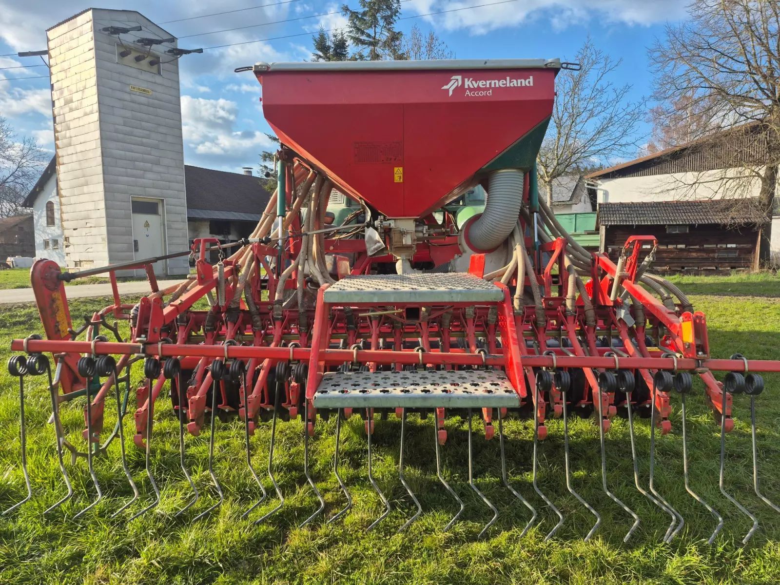Kverneland accord da 300 Combinación de taladradoras 20.500 €
