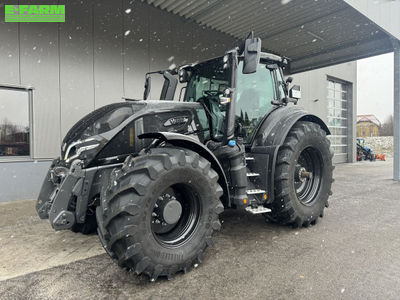 E-FARM: Valtra Q305 - Τρακτέρ - id 9XHWUVM - 195.000 € - Μετρητής ωρών: 500 - Ισχύς κινητήρα: 305,Αυστρία