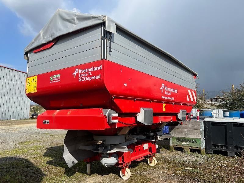 E-FARM: Kverneland exacta tl - Spandiconcime - id KBWQNYR - 11.800 € - Anno di costruzione: 2013 - Francia